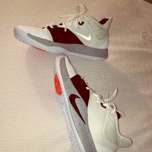 Pg3s in white, gray, black